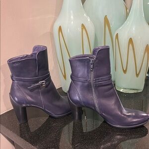 Ecco Purple Heeled Boots with Sleek Design